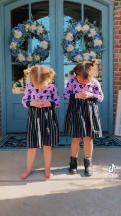 These adorable kids understood the assignment.