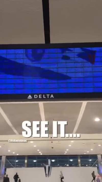 Delta’s parallel reality experience.