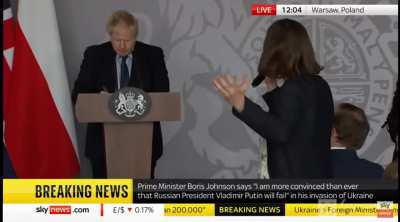 Ukrainian journalist lashes out at Boris Johnson: "You are afraid. NATO is not willing to defend us. WW3 has already started and it is Ukrainian children who are taking the hit"