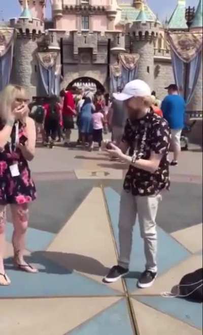 Couple accidentally proposes to each other at the same time