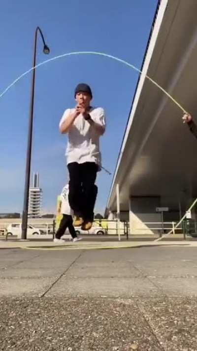 The body coordination and style of Kengo Sugino in rope jumping