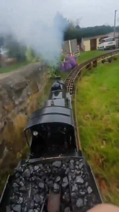 Man Riding Mini Steam Engine Train (YT @UK_Railways319)