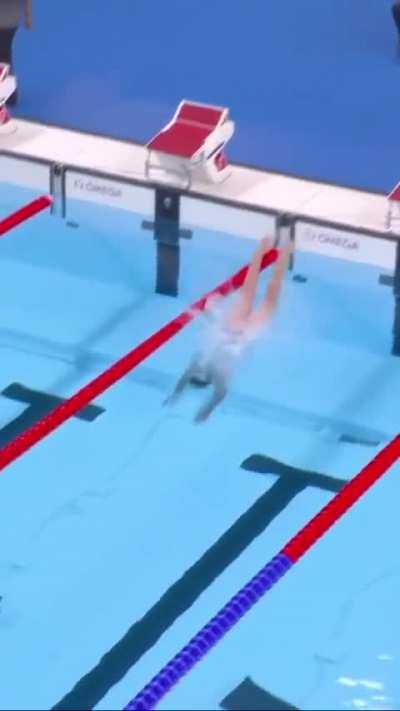 Olympic swimming cap stuck in pool? No worries, we got a guy ?‍♂️