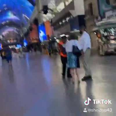 Freemont street pigeon ???