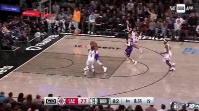 [Highlight] Dennis Smith Jr. patiently picks the ball out of Harden's hands and Nets get the AND1 layup!