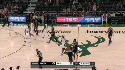 [Highlight] Brook Lopez called for an extraordinary loose ball foul. Doris Burke "I think that's the first time I've ever seen that"