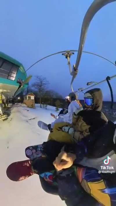 Girlfriend lashes out on her boyfriend because he doesn’t shred at her pace