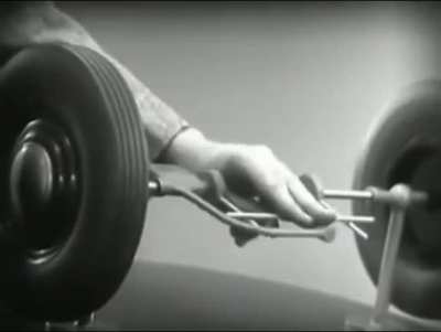 How car differential works (1937).