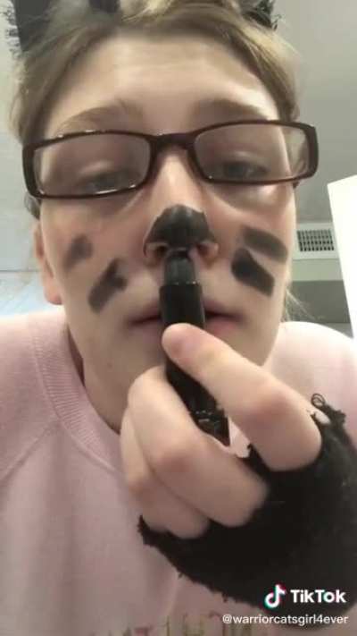 Awwww Such a cute kitty ?