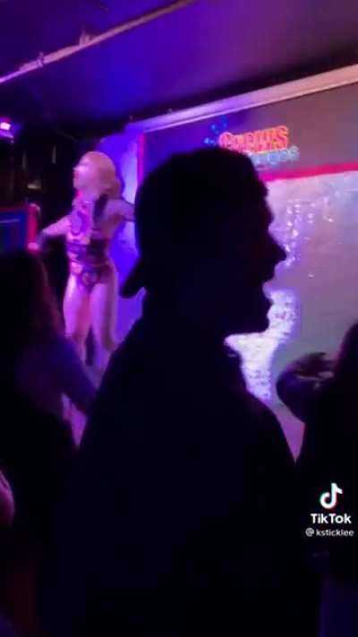 Living his best life at a drag show