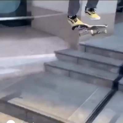Hmb while I just crack my ankles.