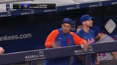 [Highlight] [Highlight] Pete Alonso hits his second home run of the game against the Yankees.