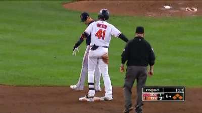 [Highlight] Tyler "Phil's son" Nevin comes through with a 2 RBI single to extend the Orioles' lead to 5-1