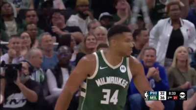 [Highlight] Giannis spins past the triple team for the jam (with replay)