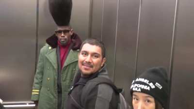 Dude spotted at LAX with an unbelievable high top fade