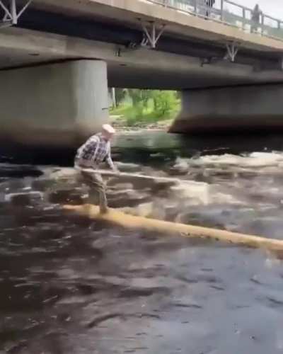 Retired logger shows us how it was done back in the day.