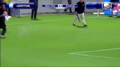 Coach Van Gaal just want to show his discontent with the referee