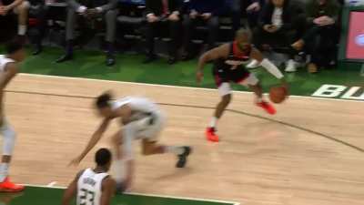 [Highlight] 4 years ago, Chris Paul sent DJ Wilson to the shadow realm