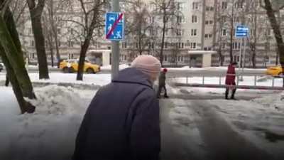"Nice" Russian babushkas and their opinion on war.