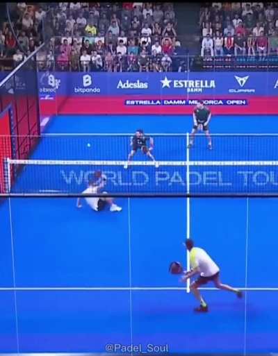 The reflex of this Padel player