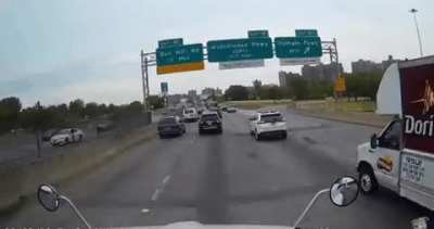 WCGW intentionally pissing off an 18- wheeler