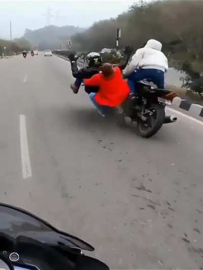 WCGW changing lanes suddenly!