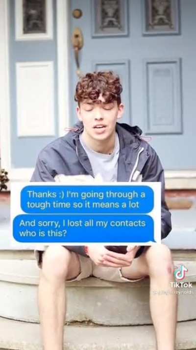 This poor guy just needed a friend ?