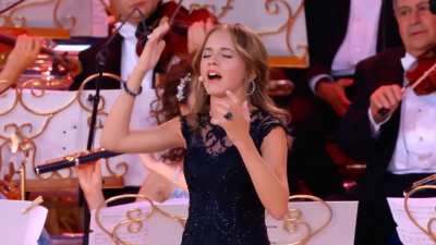 Emma Kok, a 15yr Dutch singer suffering from gastroparesis was invited by André Rieu (who was so impressed by her talents) to perform "Voilà" at his annual concert series in Maastricht