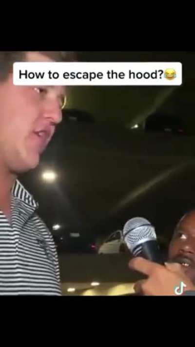 White man raps in the hood