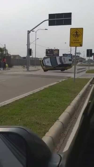 WCGW if I drive a police SUV like this