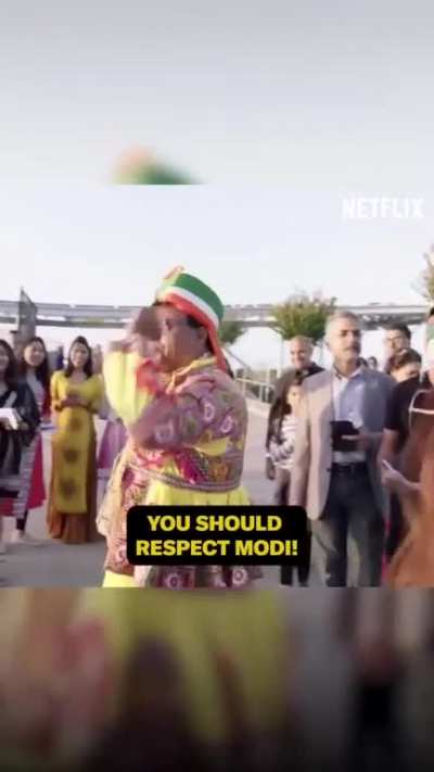 Modi Supporter screams at Hasan while he’s doing an interview