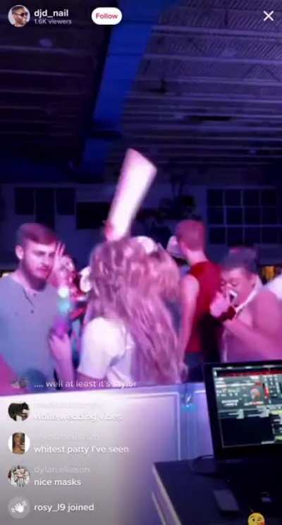 Parkston High School in South Dakota is currently having a party with no masks. When the live chat pointed that there is still a pandemic, the DJ flippantly commented “there is no mask mandate in South Dakota”