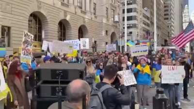Rally in NYC chant "Azov"