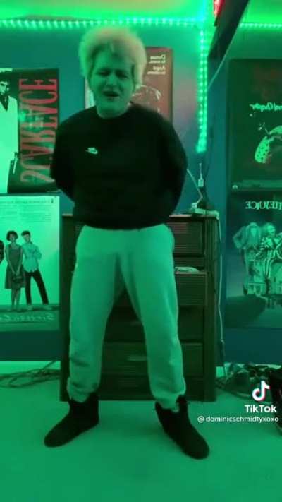 Guys, he's running out of underwear ?