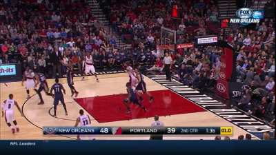 [Highlight] 21 year old Anthony Davis with 2 blocks in 2 seconds