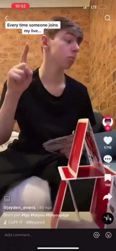 Accounts like this ? (bonus cringe live audio in background)