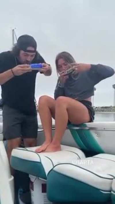 Hmc while try to drink with a friend...