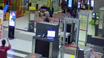 How to not be late to your flight : Russian Edition