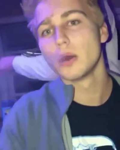 HMC I think your vape is broken. Nah it works fine.