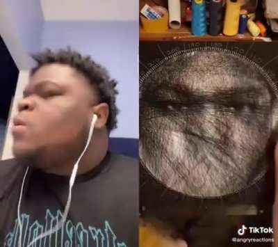 Sorry if this has already been posted but I have to make sure everyone sees our man reacting to a portrait of himself ?