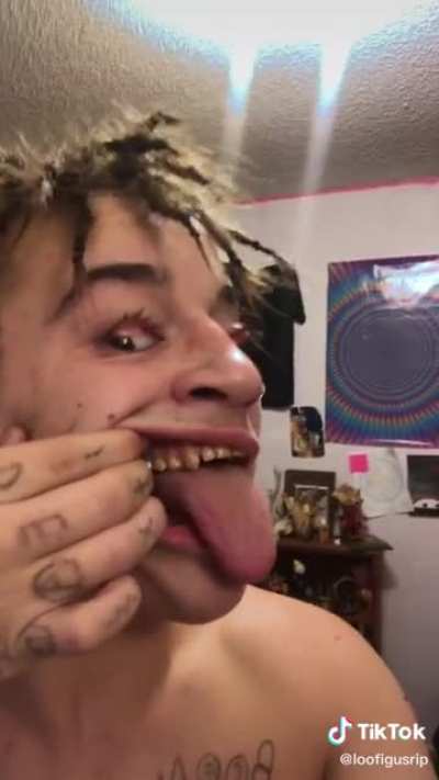 This Video Makes Me Want To Clean My Teeth.