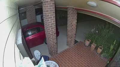 Thieves break into neighbours house at 5am yesterday morning...