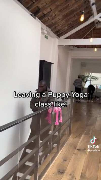 Leaving a puppy yoga class