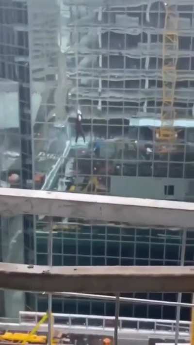 WCGW having your wrist caught on the rope