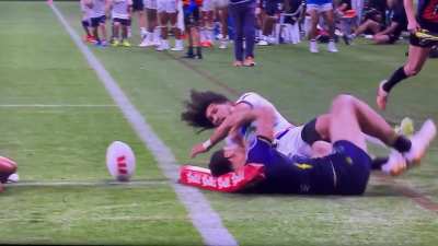 Rugby player is insanely athletic