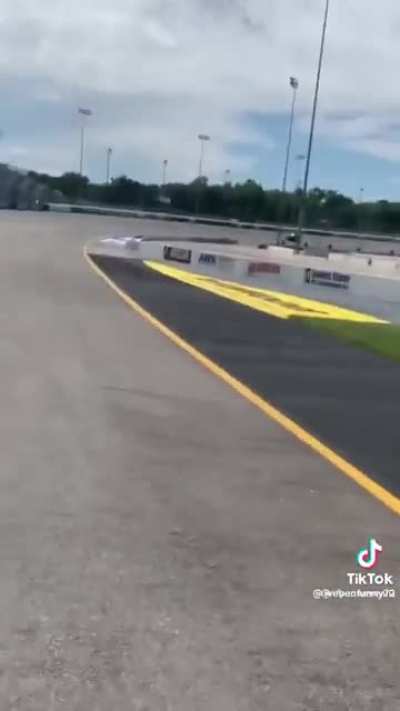 Someone said “he’s running like I do in my dreams” ?
