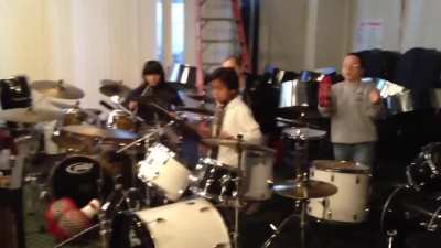 Kiddos absolutely crush Ozzy Osbourne's "Crazy Train" xylophone-style