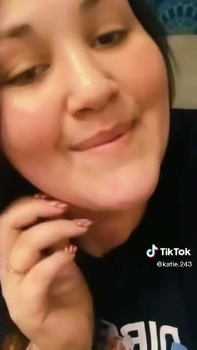 The teeth licking ?