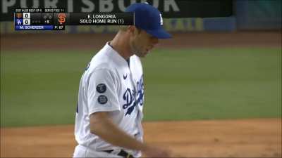 [Highlight] Evan Longoria hits a deep solo shot into left field to put the Giants ahead!
