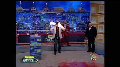 WCGW fire-breathing live on brazilian TV